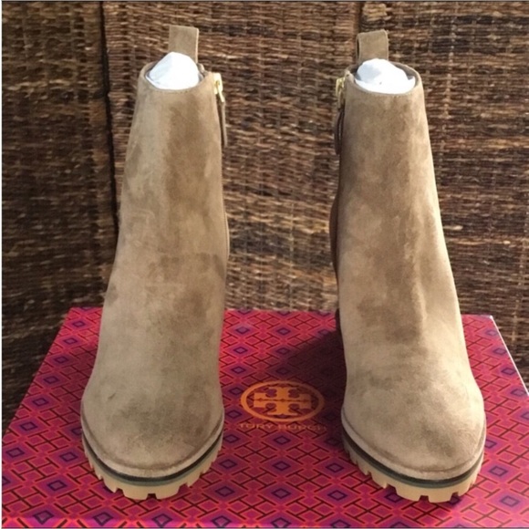 TORY BURCH NEW SPORTY ANKLE LOGO LUG SOLE WEDGE BOOTIE-SUEDE-COLOR RIVER ROCK - Picture 16 of 16